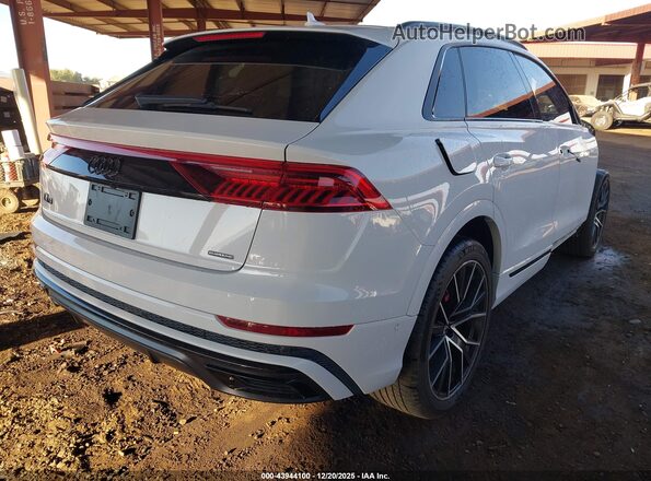 WA1EVAF10MD013028 2021 AUDI Q8 Белый Задняя правая четверть