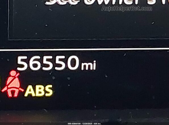 WA1EVAF10MD013028 2021 AUDI Q8 Белый 