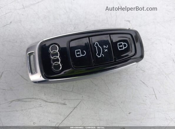 WA1EVAF12MD007909 2021 AUDI Q8 Silver წინა პანელის ხედი