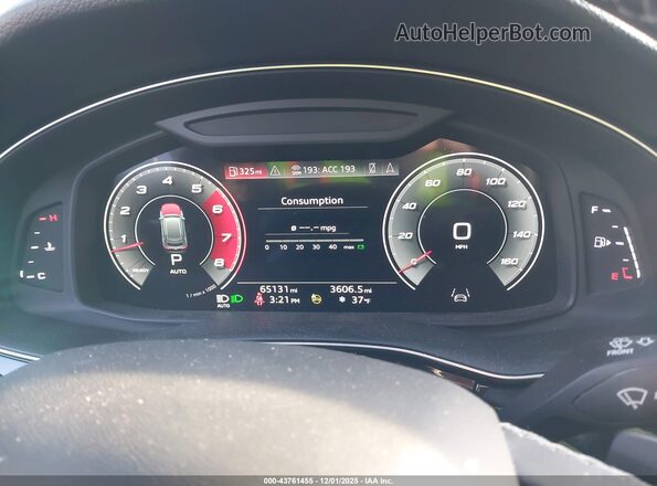 WA1EVAF16MD038905 2021 AUDI Q8 White Հետևի նստատեղերի տեսք