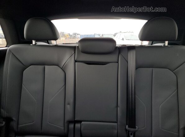 WA1FECF39S1099021 2025 AUDI Q3 Black Հետևի նստատեղերի տեսք