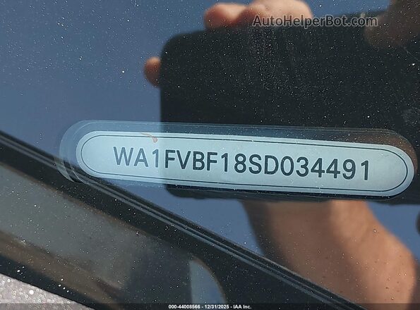 WA1FVBF18SD034491 2025 AUDI Q8 Gray Vista del compartimento del motor