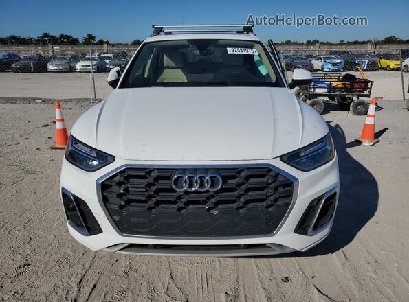WA1GAAFY4N2002127 2022 AUDI Q5 White Vista frontal