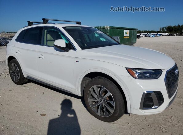 WA1GAAFY4N2002127 2022 AUDI Q5 White Delantero derecho