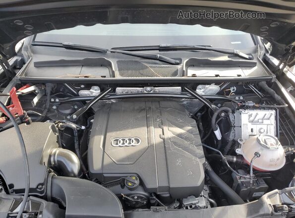 WA1GAAFY7N2124917 2022 AUDI Q5 Black Engine compartment view