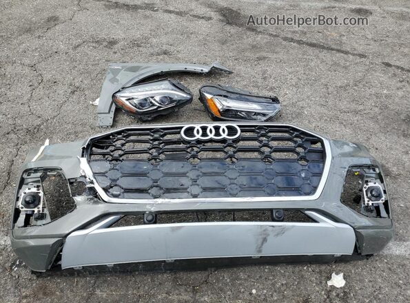 WA1GAAFY8R2074003 2024 AUDI Q5 Gray VIN კოდის სტიკერის ხედი