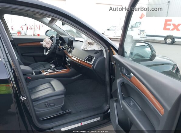WA1GAAFY9N2018663 2022 AUDI Q5 Black წინა სალონის ხედი
