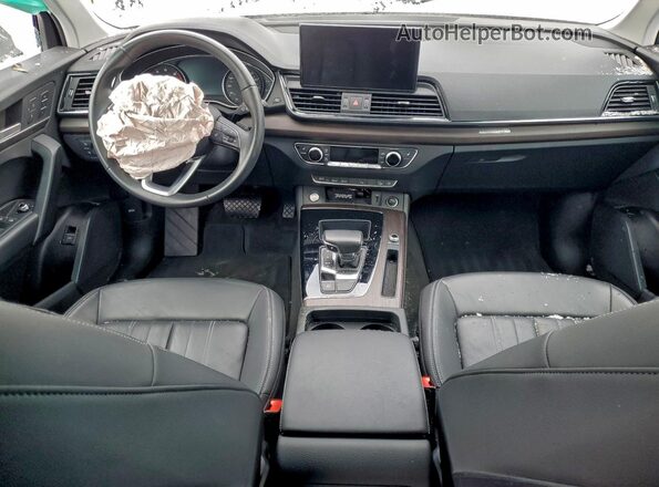 WA1GAAFYXP2077952 2023 AUDI Q5 Black Вид панелі приладів
