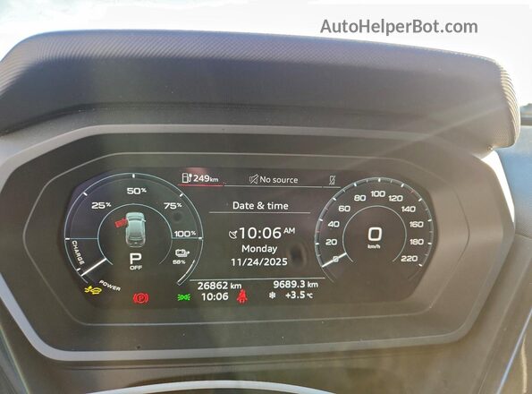 WA1GUAFZ9SP010335 2025 AUDI Q4 Gray 