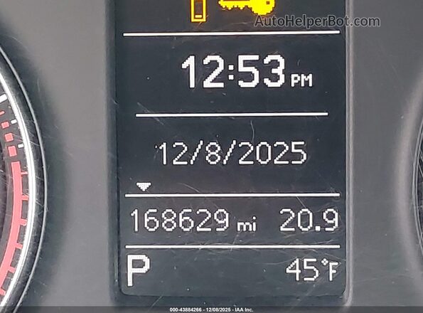 WA1HCCFS1JR003758 2018 AUDI Q3 White 