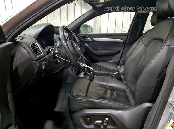 WA1JCCFS0HR010700 2017 AUDI Q3 Silver 