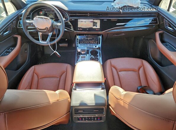 WA1LCBF77PD026869 2023 AUDI Q7 Black Dashboard view