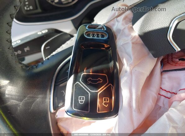 WA1LHAF75KD015972 2019 AUDI Q7 White Вид панелі приладів