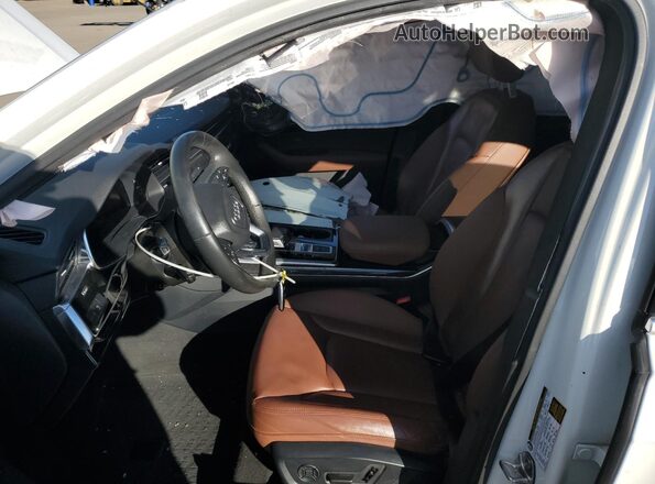 WA1LJAF75MD012772 2021 AUDI Q7 White Front interior view