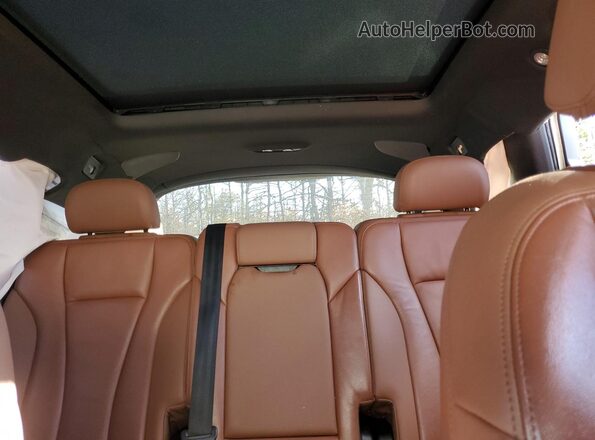 WA1LJAF75MD012772 2021 AUDI Q7 White Rear seats view