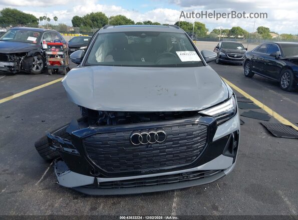 WA1LUBFZ4SP065831 2025 AUDI Q4 Серый 