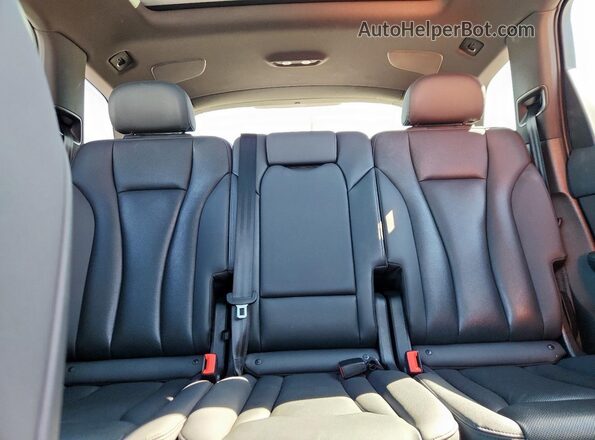 WA1LXAF71MD022200 2021 AUDI Q7 Синий Вид задних сидений