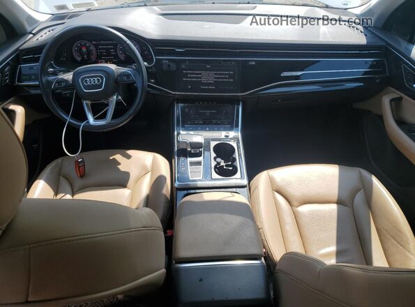 WA1LXAF72MD025705 2021 AUDI Q7 White Widok deski rozdzielczej
