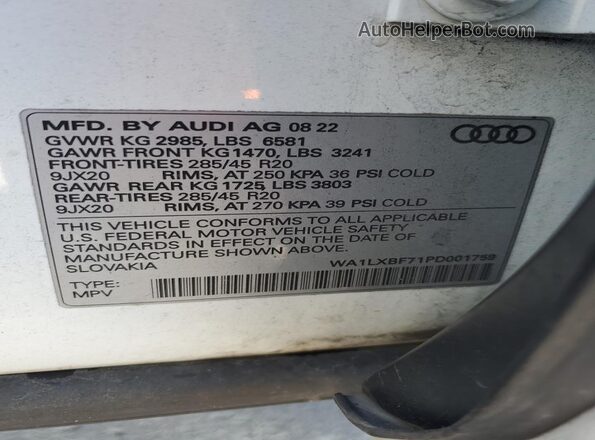 WA1LXBF71PD001759 2023 AUDI Q7 White Вид підкапотного простору