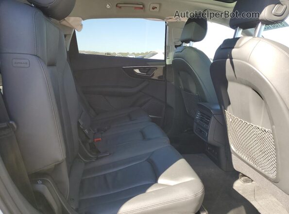 WA1LXBF71PD001759 2023 AUDI Q7 White Вид задніх сидінь