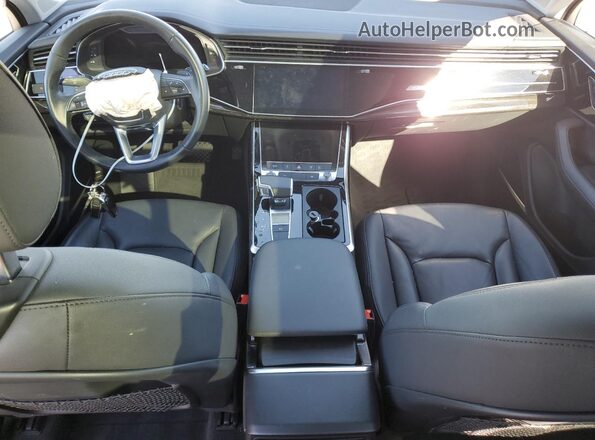 WA1LXBF71PD001759 2023 AUDI Q7 White Вид панелі приладів