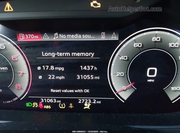 WA1LXBF71PD005438 2023 AUDI Q7 White 