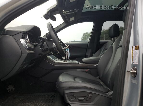 WA1LXBF73PD010768 2023 AUDI Q7 Gray Widok wnętrza z przodu