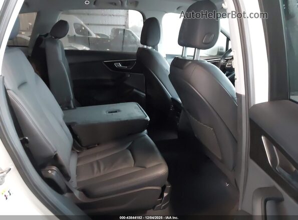 WA1LXBF76PD001885 2023 AUDI Q7 White VIN sticker view