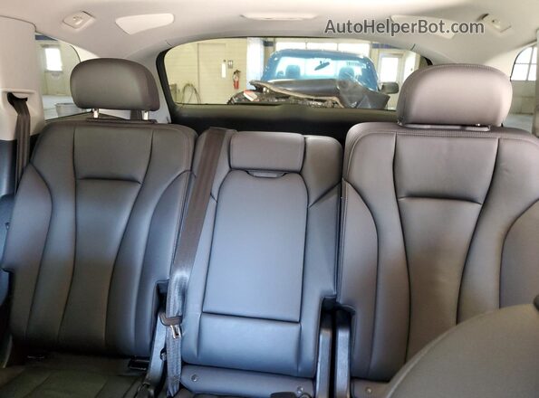 WA1LXBF77PD011048 2023 AUDI Q7 Black Հետևի նստատեղերի տեսք