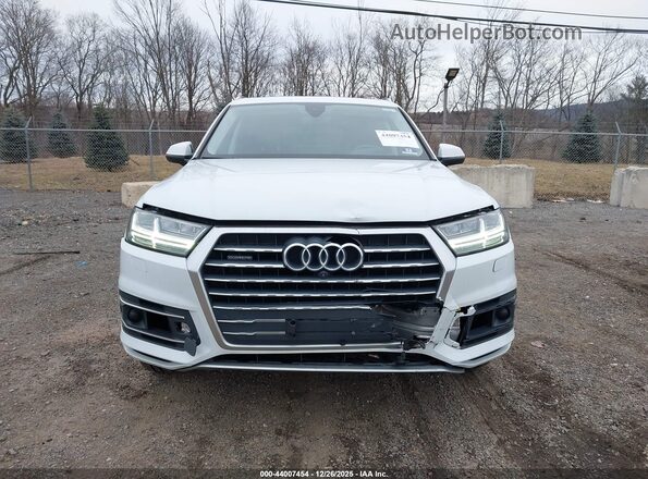 WA1VAAF71JD021585 2018 AUDI Q7 White ხელსაწყოთა პანელის ხედი