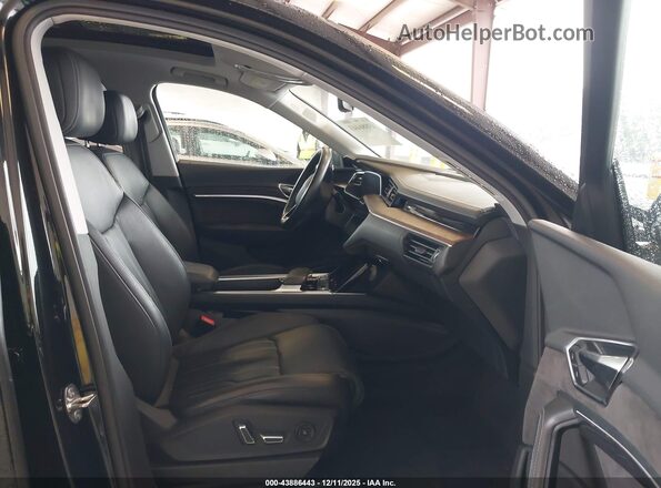 WA1VAAGE4KB006007 2019 AUDI E-TRON Black Front interior view