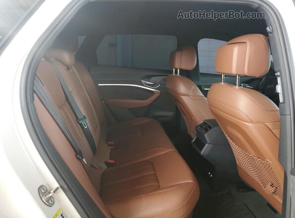 WA1VAAGE5KB012852 2019 AUDI E-TRON White Սալոնի հետևի տեսք