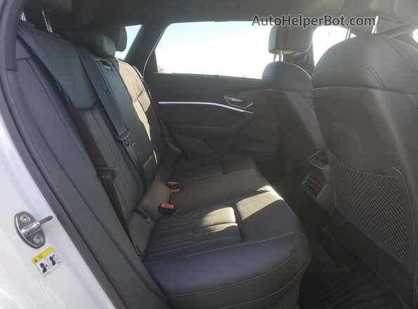WA1VABGE9PB001916 2023 AUDI E-TRON White Rear interior view
