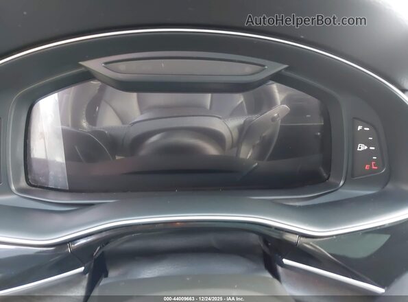 WA1VXAF74LD000778 2020 AUDI Q7 White 360 interior view