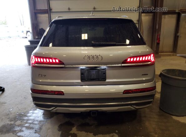 WA1VXBF71ND018003 2022 AUDI Q7 Silver Widok z tyłu