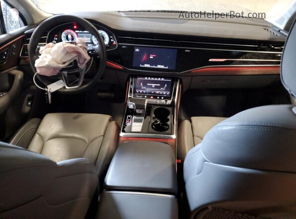 WA1VXBF71ND018003 2022 AUDI Q7 Silver Widok deski rozdzielczej