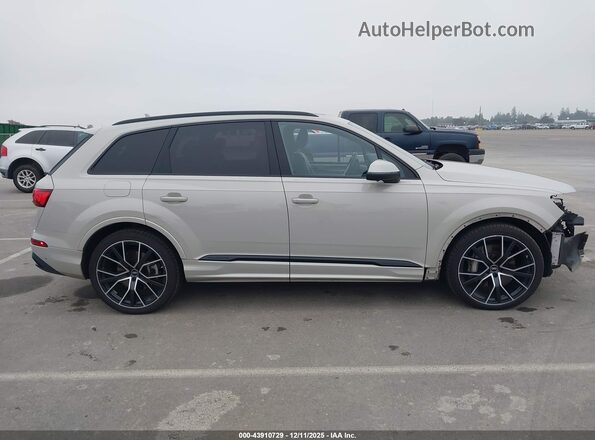 WA1VXBF74ND019520 2022 AUDI Q7 Gold Vista interior de 360 grados