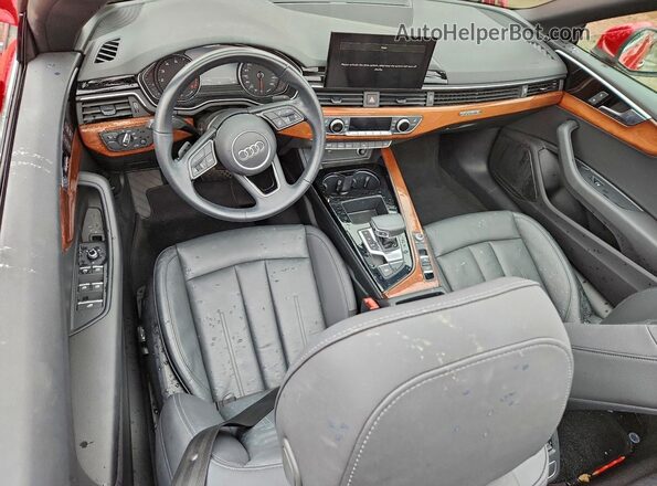 WAU2AGF51NN005488 2022 AUDI OTHER Красный Вид панели приборов
