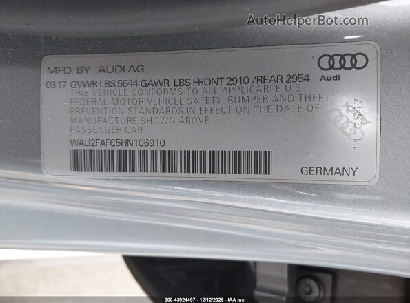 WAU2FAFC5HN106910 2017 AUDI S7 Light Blue Widok komory silnika