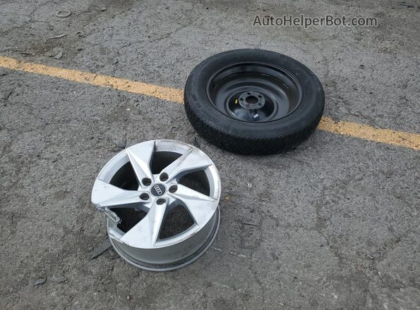 WAUAUDGY7NA036357 2022 AUDI OTHER White Շարժիչի բաժամունքի տեսք
