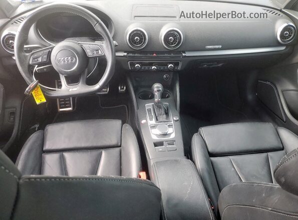 WAUB1GFF1J1030675 2018 AUDI S3 Charcoal Dashboard view