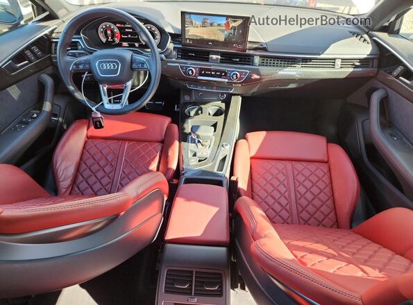 WAUB4AF47PA085093 2023 AUDI S4 White Dashboard view