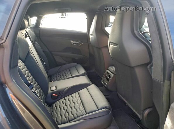 WAUBHBFW1R7900142 2024 AUDI RS Gray Widok tylnych siedzeń