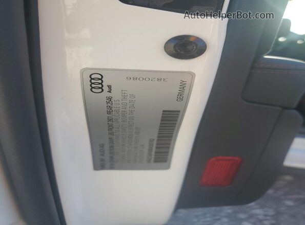 WAUC4AF4XKA000762 2019 AUDI S4 White Vista del compartimento del motor