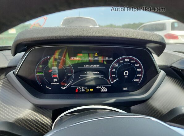 WAUCJBFW7N7008027 2022 AUDI E-TRON Серый Вид щитка приборов