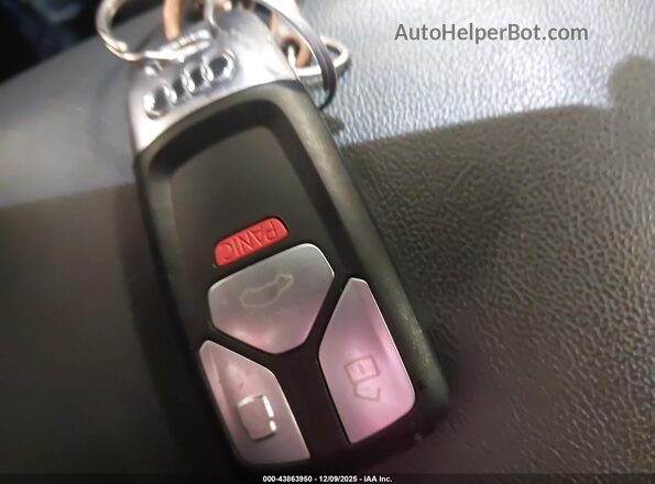 WAUEAAF44RN013737 2024 AUDI OTHER Red Widok deski rozdzielczej