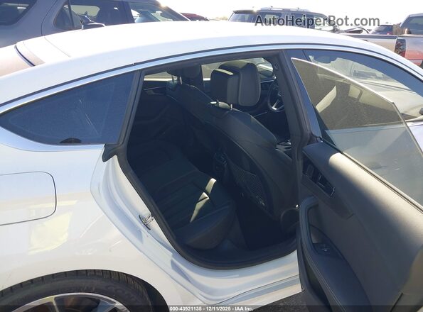 WAUFACF55PA032391 2023 AUDI OTHER Белый Вид наклейки с VIN-кодом