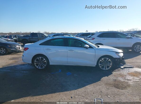 WAUGUDGY7SA138067 2025 AUDI OTHER White Vista del cuadro de instrumentos