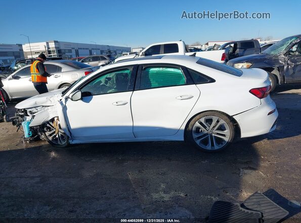 WAUGUDGY7SA138067 2025 AUDI OTHER White Vista interior trasera