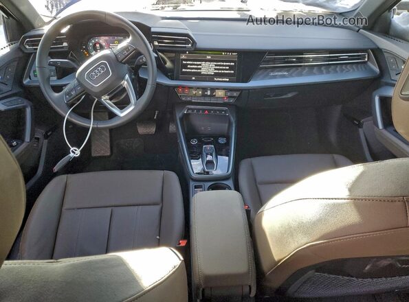 WAUHUDGY1SA063774 2025 AUDI OTHER Blue Առջևի վահանակի տեսք